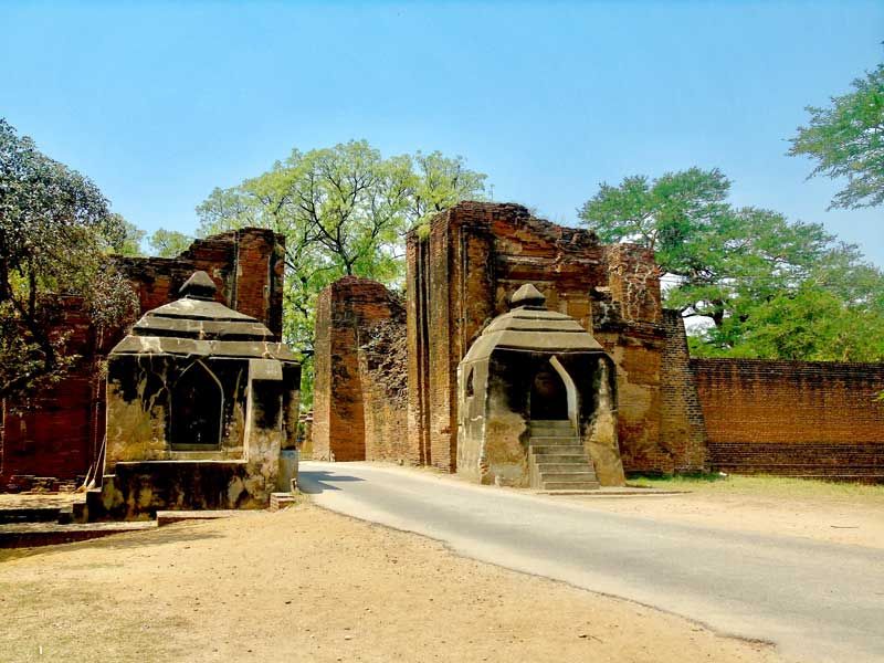 Tharabar Gate 
